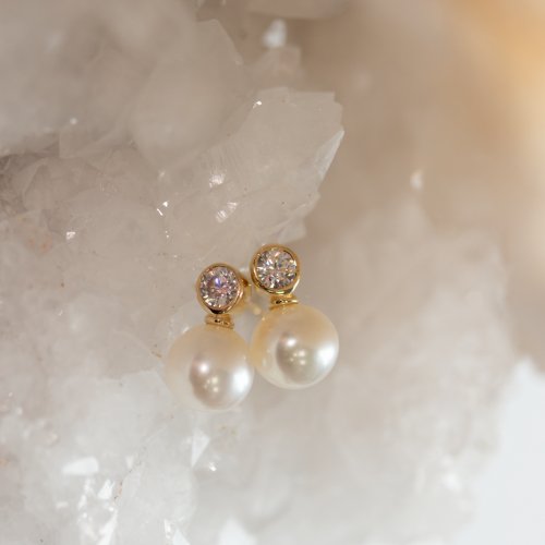 10K Pearl CZ Bezel Studs